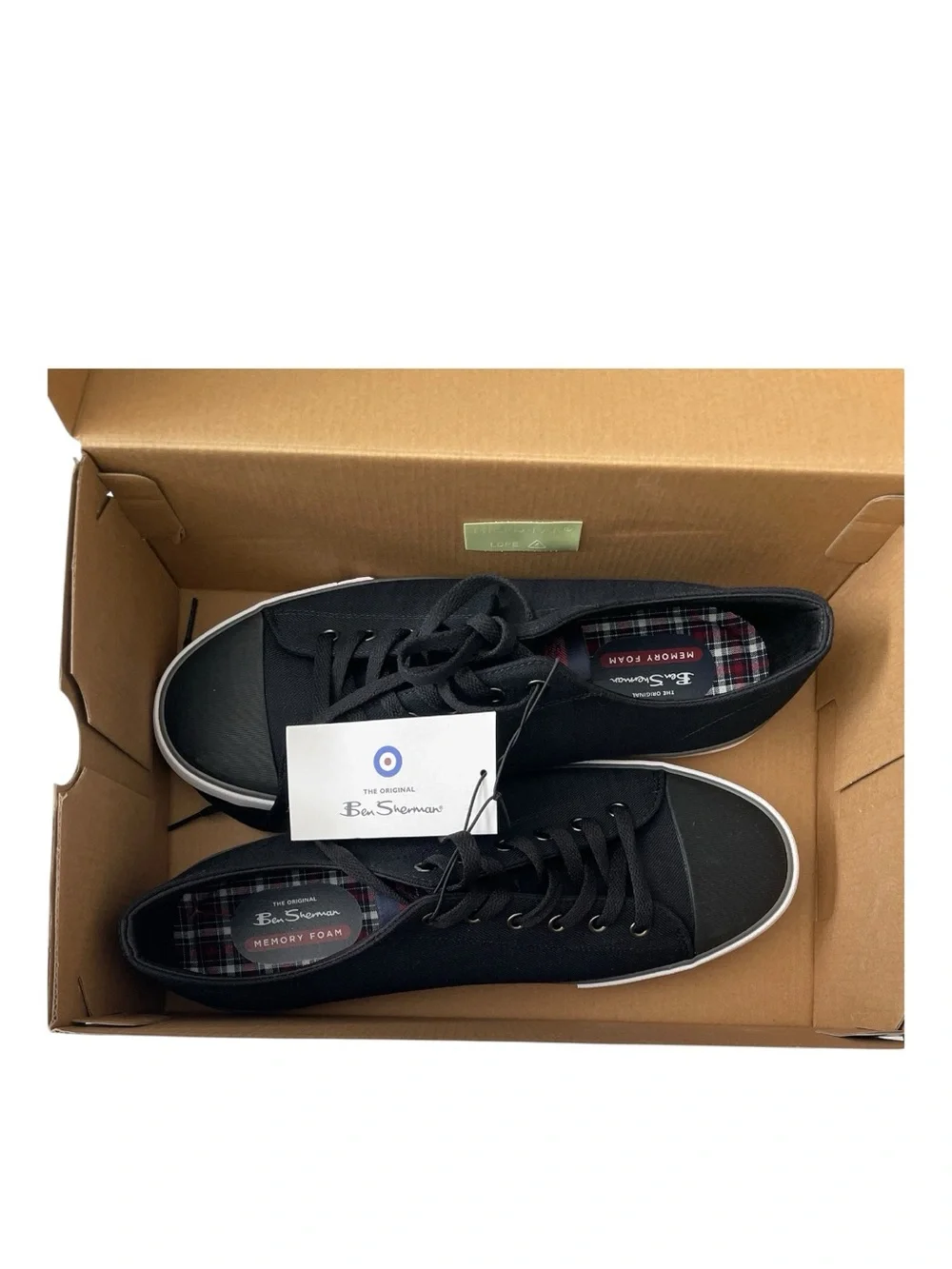 Ben Sherman Black Canvas Low-Top Sneakers with White Sole size 11